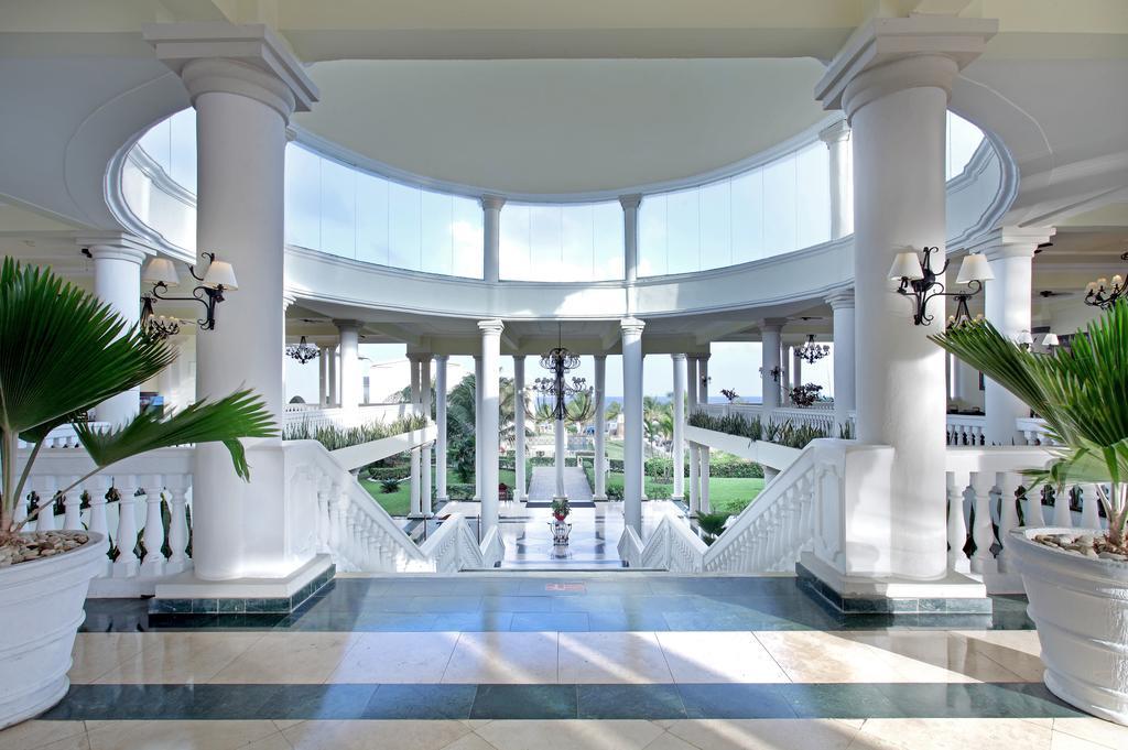 Grand Palladium Lady Hamilton Resort & Spa Lucea Exterior photo